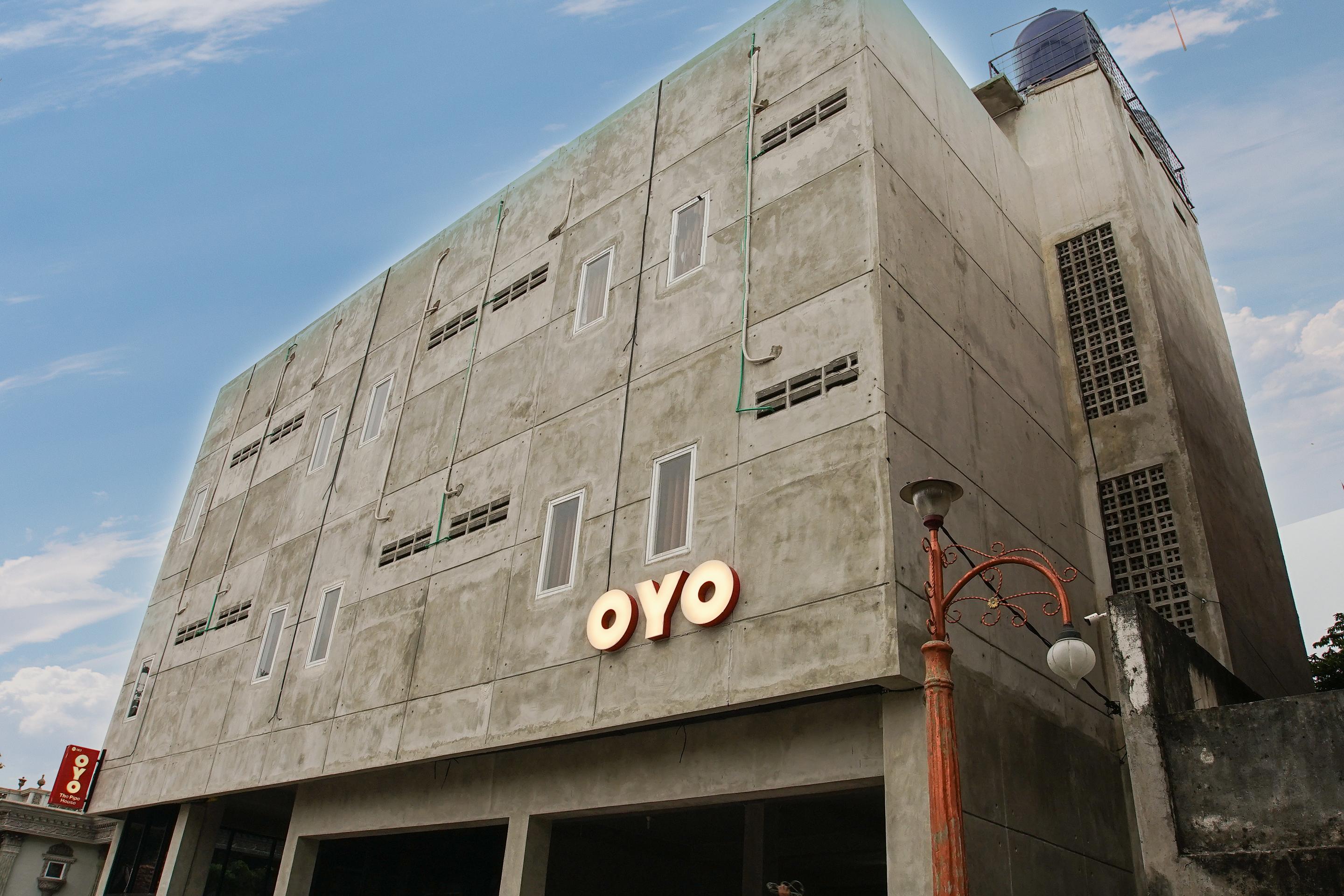 מלון פאלמבאנג Oyo 183 The Pipe House מראה חיצוני תמונה